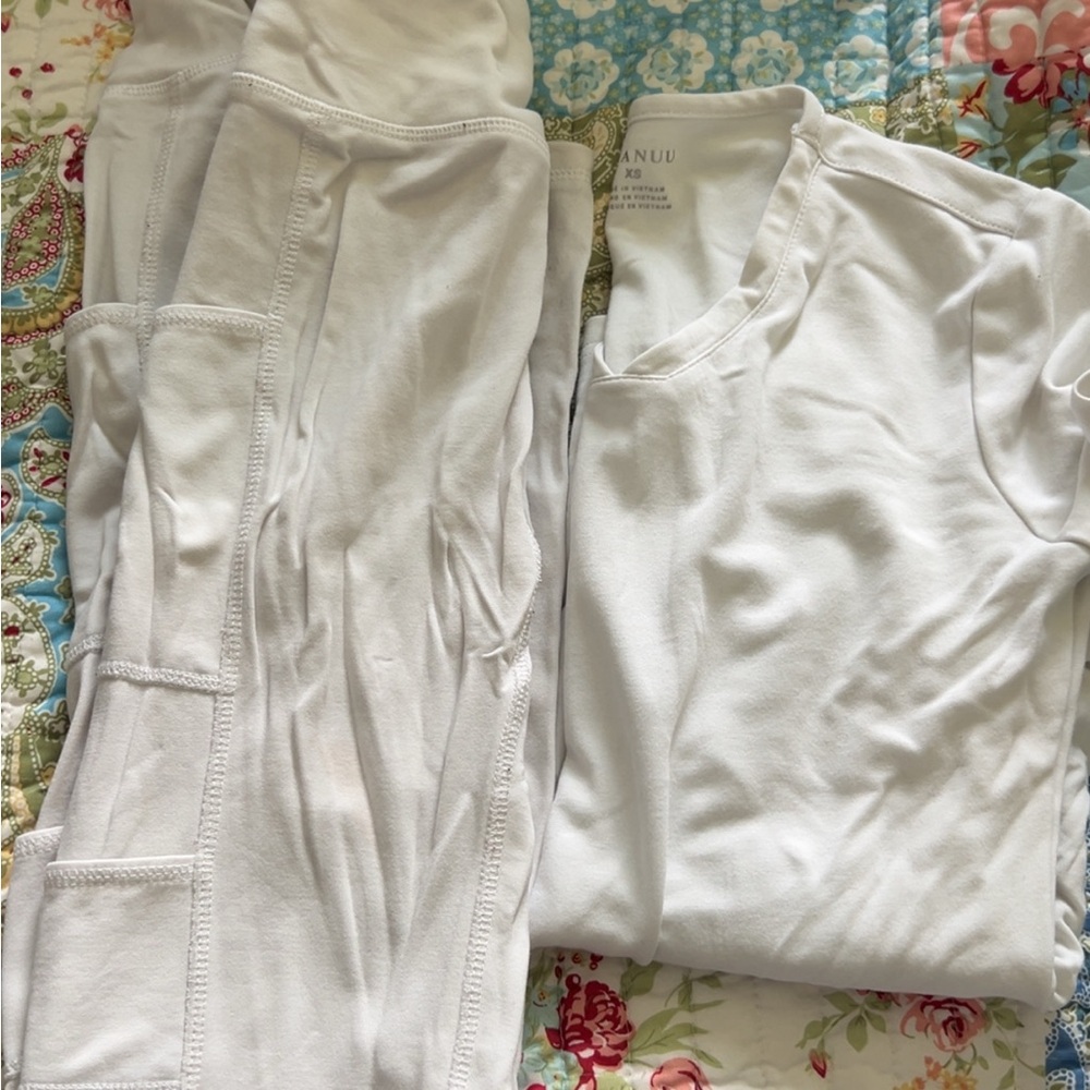 Jaanuu White Womens scrub set